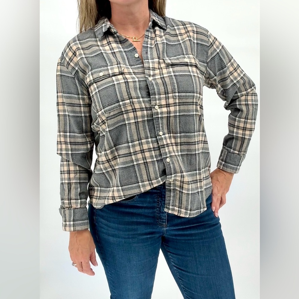 Old Navy The Boyfriend Shirt Flannel Blue Womens Medium Button Up Plaid Cotton
